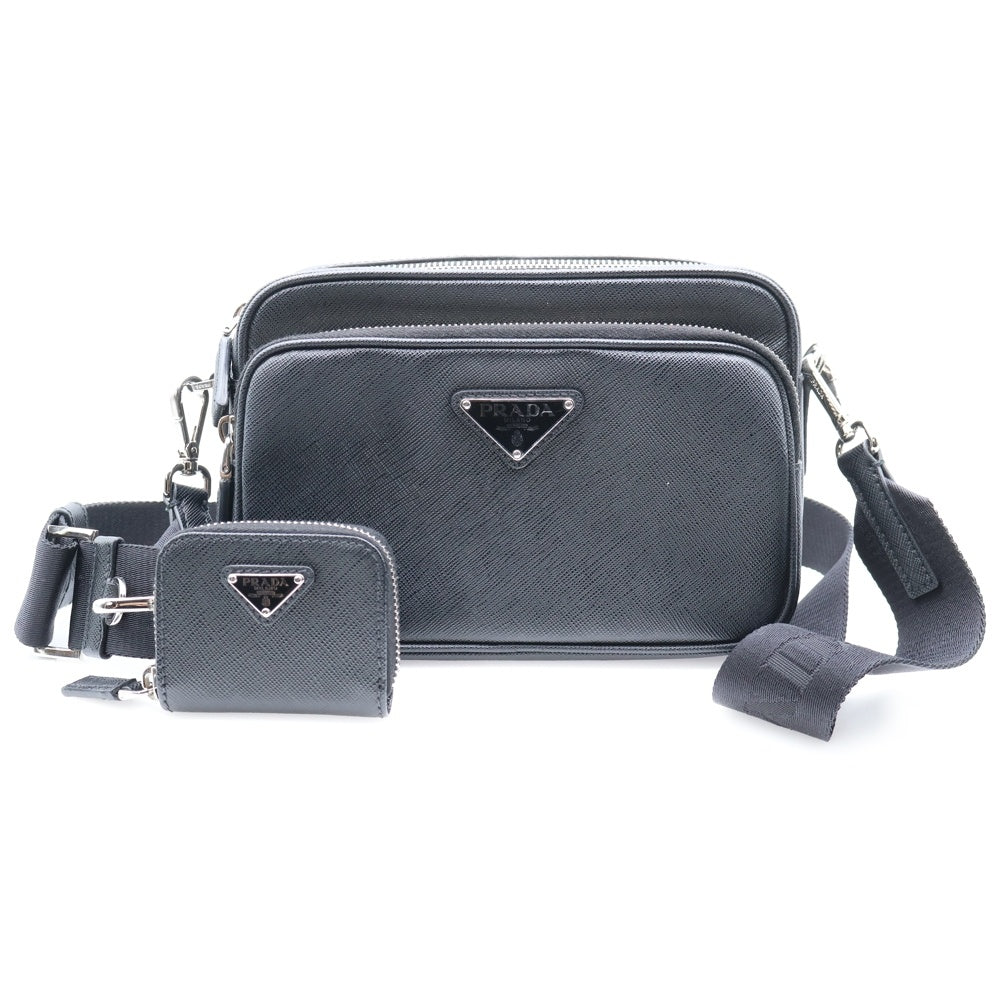 PRADA(プラダ) サフィアーノレザー トライアングルロゴプレート ショルダーバッグ ブラック 2VH170