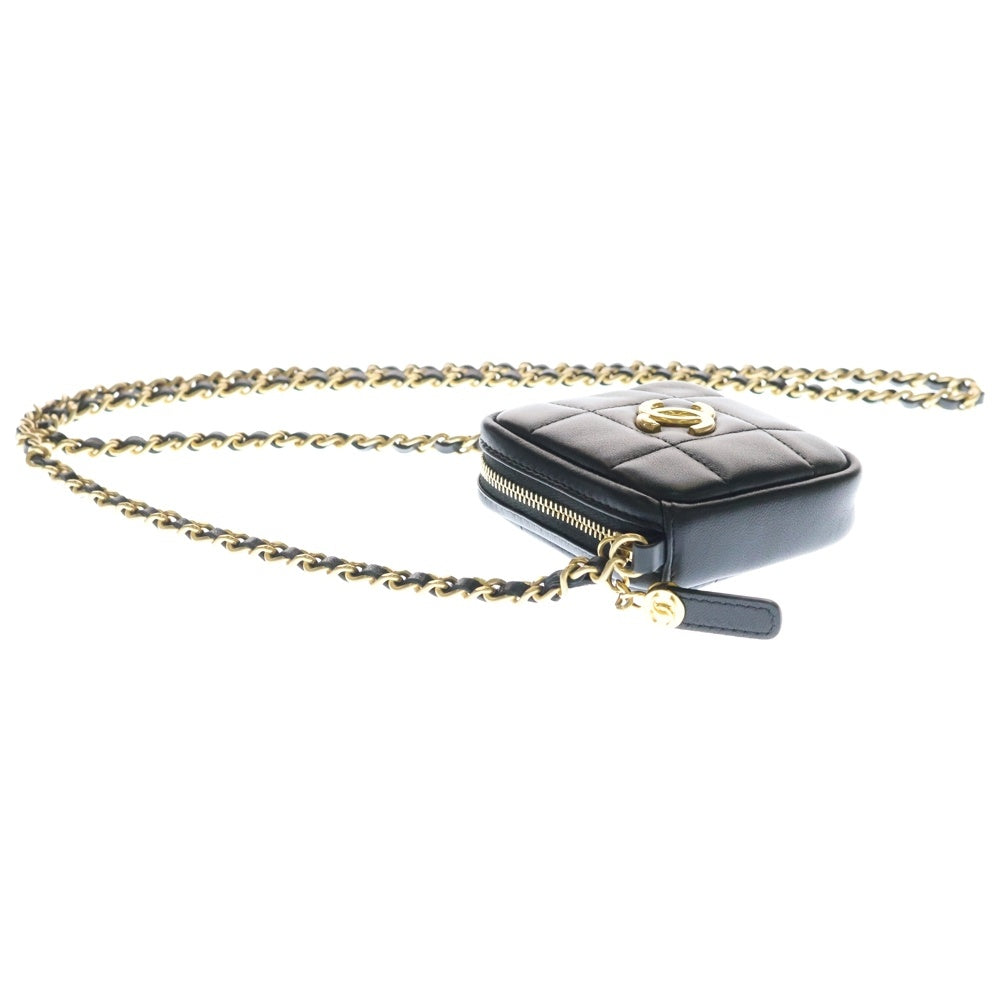 CHANEL(シャネル) ココマーク マトラッセ 30番台 ラムスキン レザーチェーンポーチ ブラック レディース