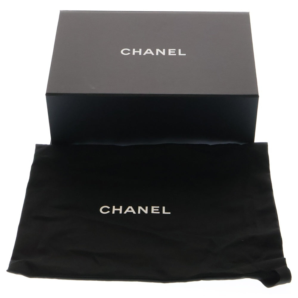 CHANEL(シャネル) ココマーク マトラッセ スモール ラムスキン チェーンレザーショルダーバッグ カメラバック ホワイト レディース