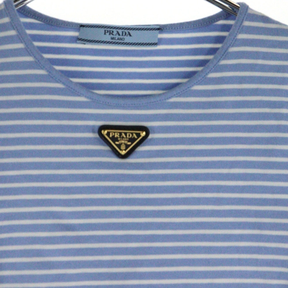 PRADA(プラダ) 23SS ボーダー総柄 トライアングルロゴプレート クルーネック 五分袖 クロップド ショート丈 Tシャツ カットソー トップス ブルー レディース 39578