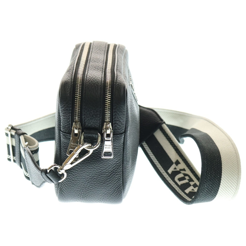 PRADA(プラダ) ヴィッテロダイノ ショルダーバック ポーチ ブラック シルバー金具 レザー 1BH082