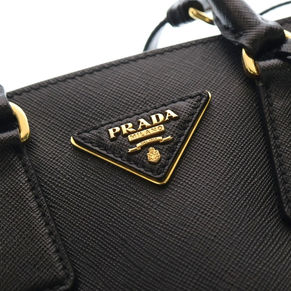 PRADA(プラダ) サフィアーノ ミニ 2WAYバッグ トートバック ショルダーバッグ ブラック レザー 1BA358 ゴールド金具 レディース