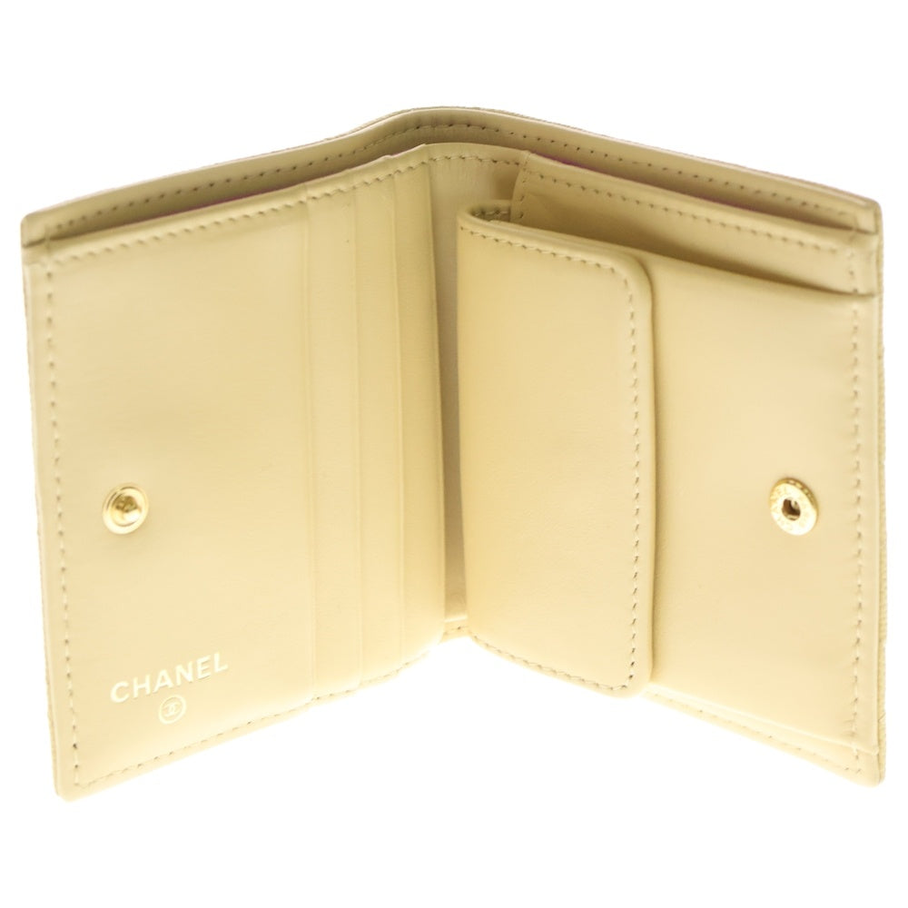 CHANEL スモールフラップ三つ折財布 ゴールド/ゴールド金具 CHANEL(シャネル) スモール フラップ コンパクトウォレット 三つ折り