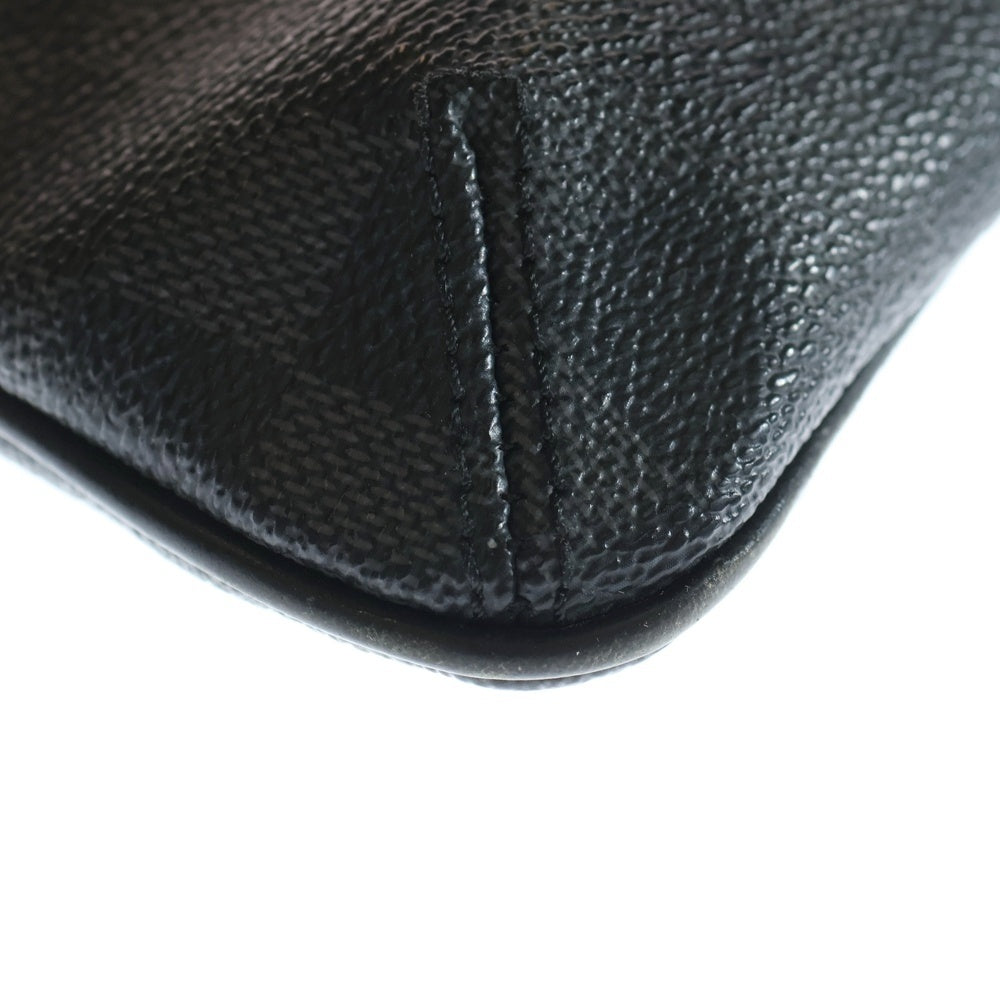 LOUIS VUITTON(ルイヴィトン) ダミエグラフィット トマス ショルダーバッグ サコッシュ ブラック PVC N58028 シルバー金具 レディース