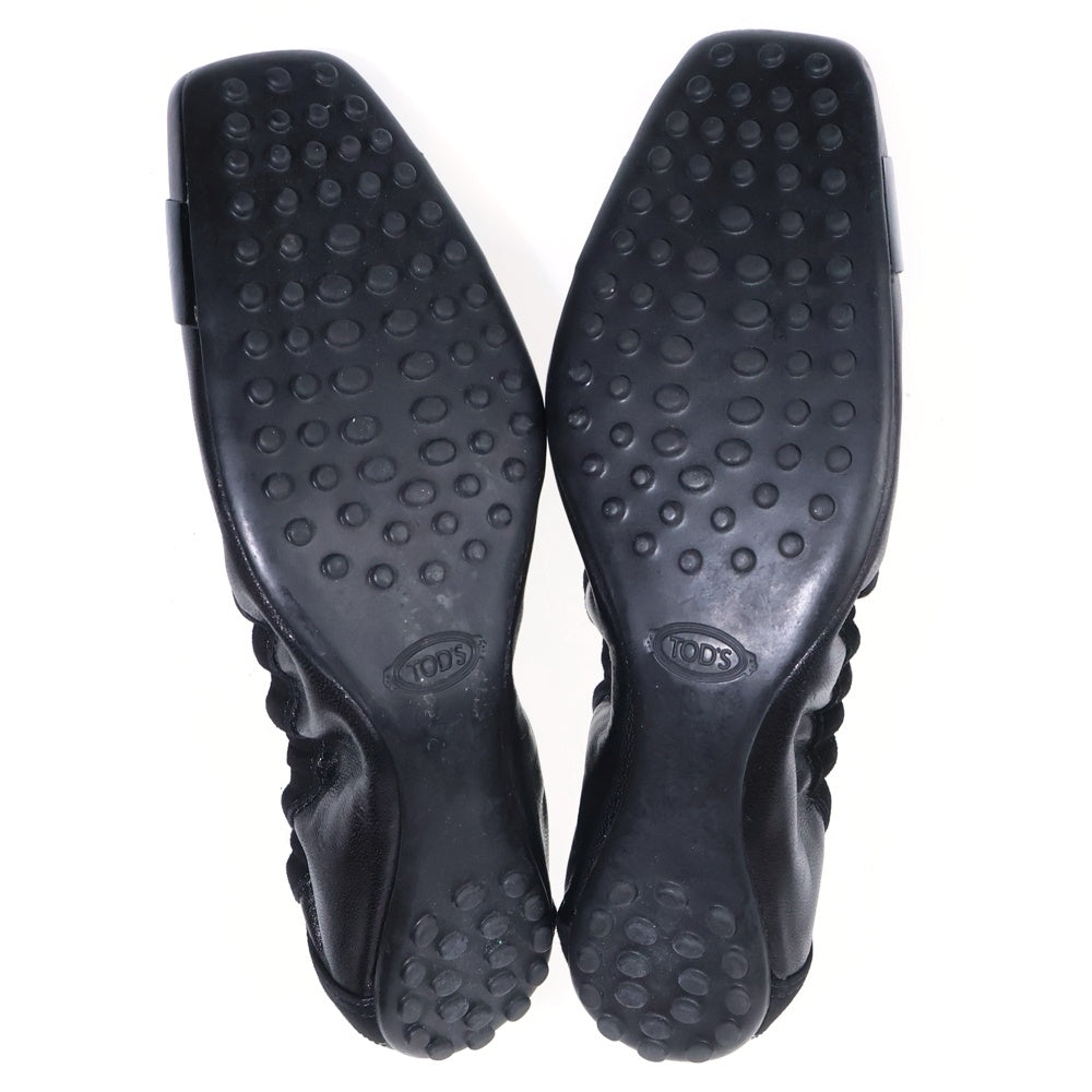 TOD'S(トッズ) ロゴプレート レザー フラットシューズ ブラック レディース