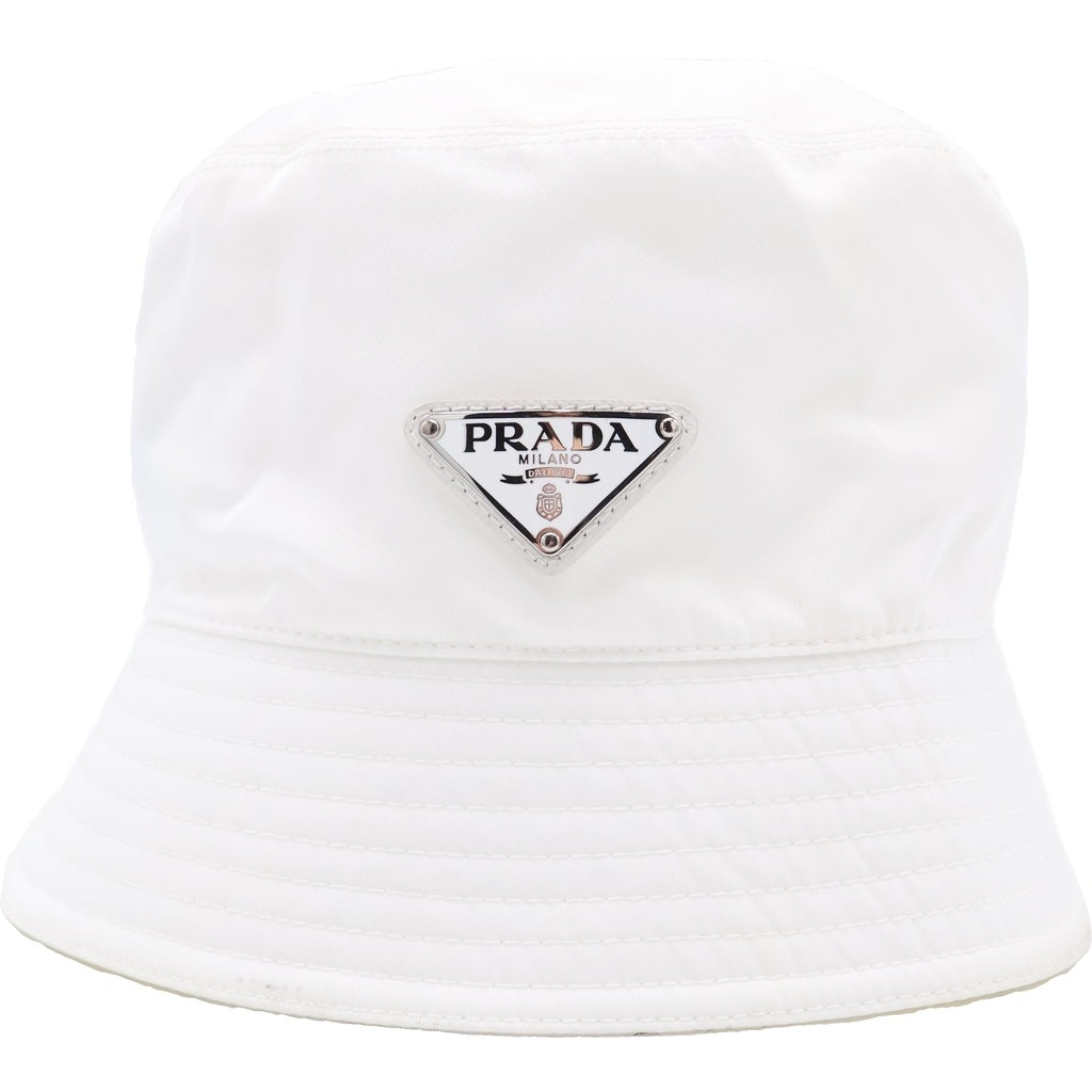 PRADA(プラダ) 1HC137 三角ロゴプレート バケットハット ホワイト リナイロン M レディース