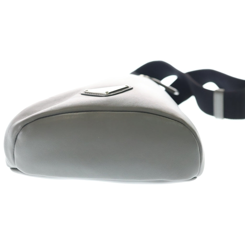 PRADA(プラダ) ヴィッテロダイノ ボディバッグ ショルダーバッグ グレー レザー 2VZ098 シルバー金具 レディース