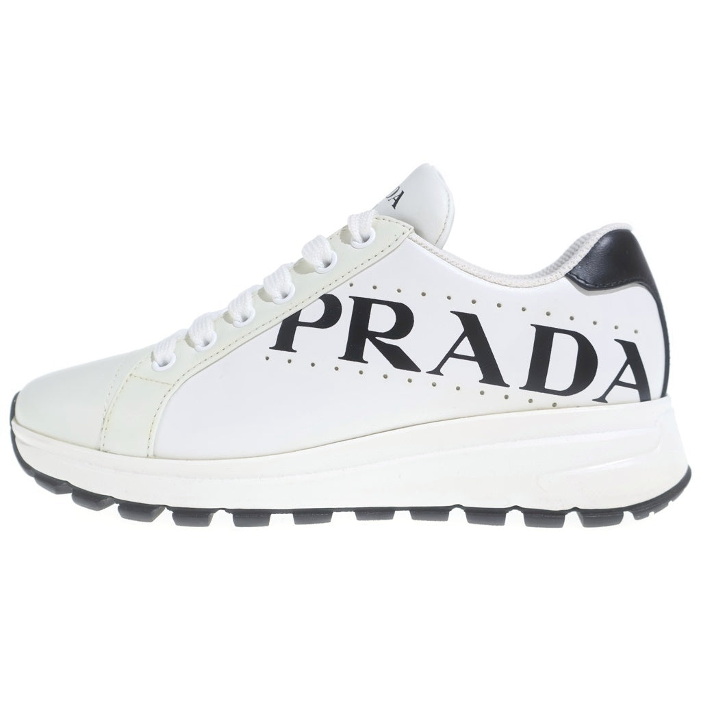 PRADA(プラダ) ローカットスニーカー ホワイト #37 レディース
