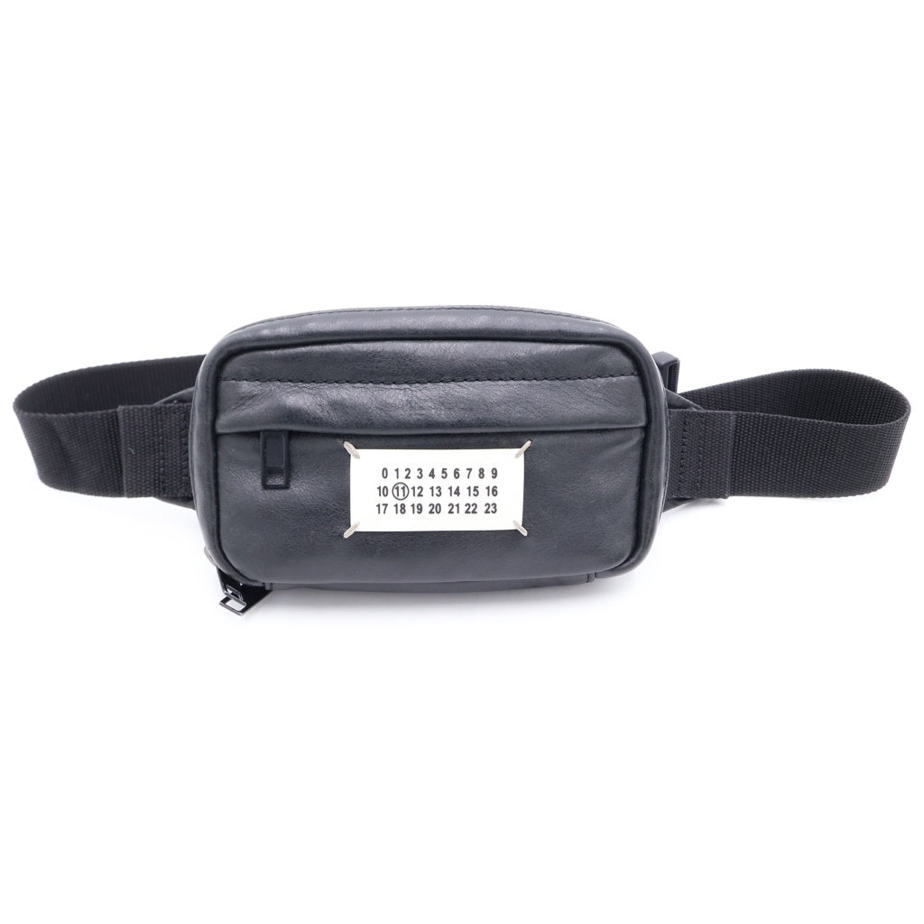 Maison Margiela(メゾンマルジェラ) ロゴ ウエストバッグ ボディバッグ ショルダーバッグ ブラック レザー S55WB0014 ゴールド金具 レディース