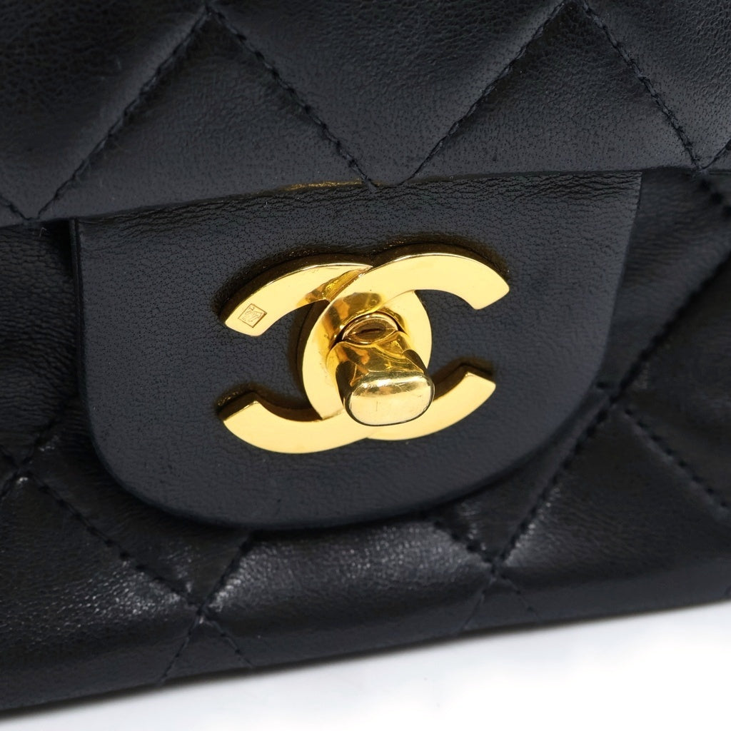 CHANEL(シャネル) マトラッセ25 WフラップWチェーンショルダーバッグ ハンドバッグ ブラック ラムスキン ゴールド金具 レディース