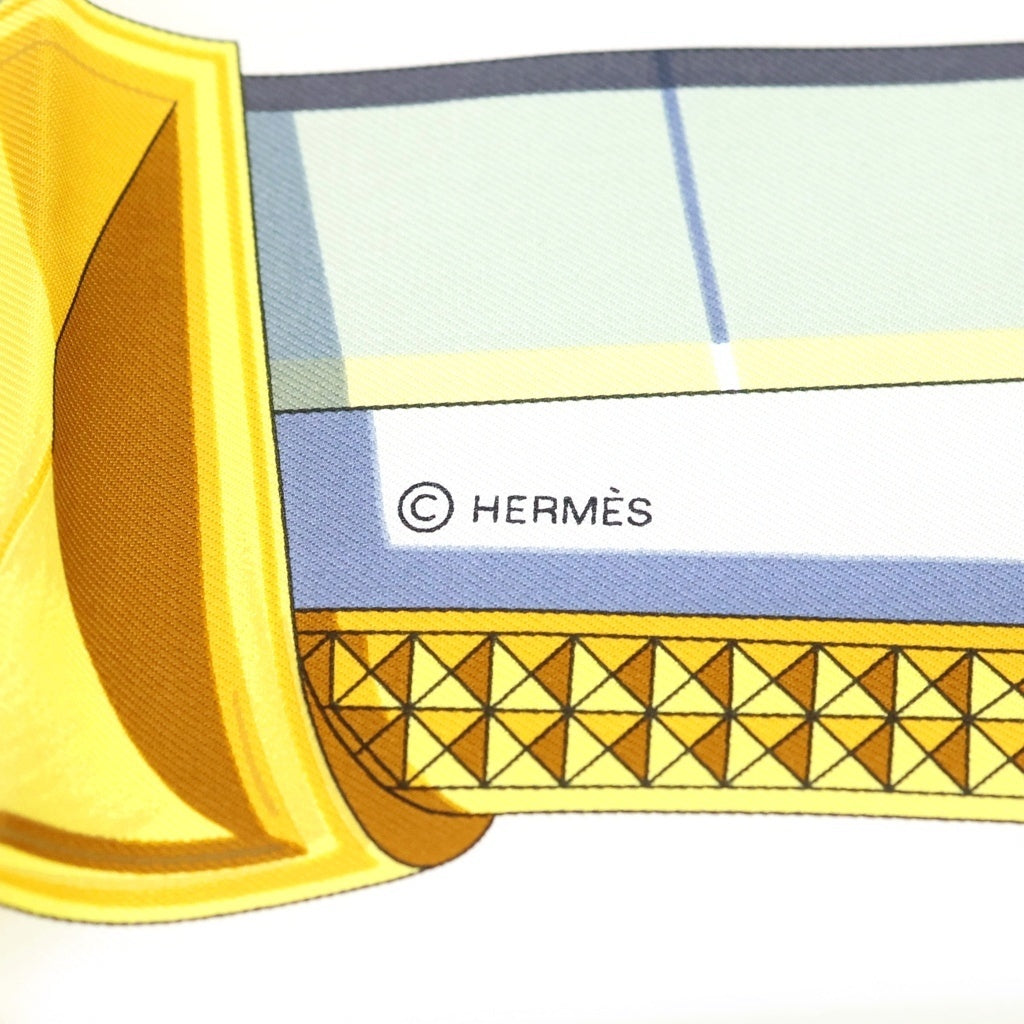 HERMES(エルメス) カレ90 GRAND APPARAT 盛装の馬 シルク スカーフ ストール アイボリー/イエロー レディース