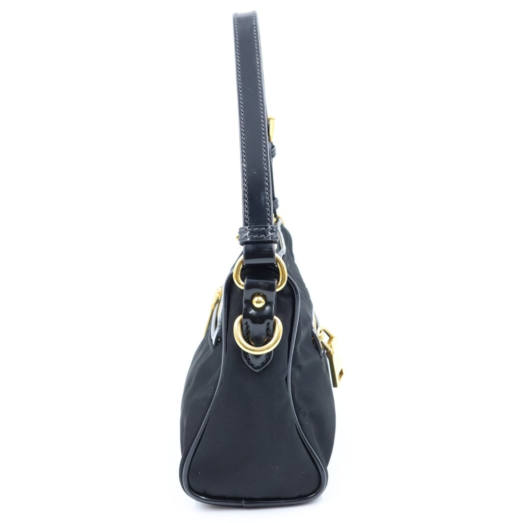 PRADA(プラダ) アクセサリーポーチ ハンドバッグ トライアングルロゴ ブラック ナイロン ゴールド金具 BN1834 レディース