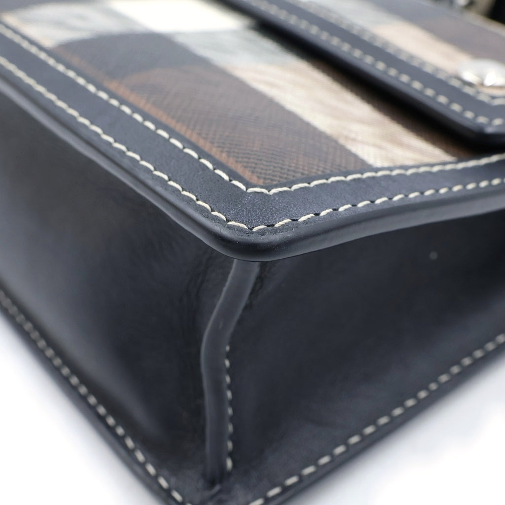 BURBERRY(バーバリー) ノバチェック PVC レザー シルバー金具 ショルダーバッグ ブラック/ブラウン レディース