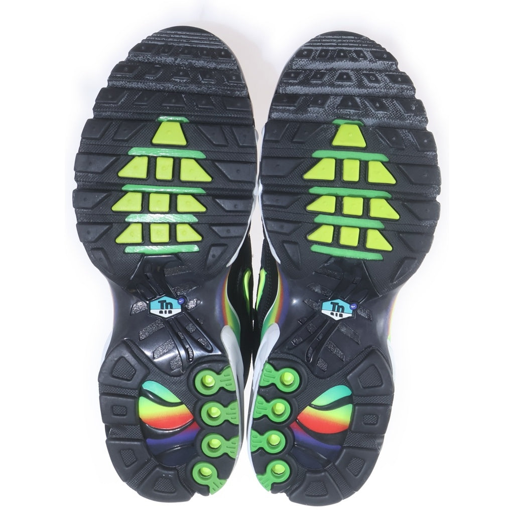 NIKE(ナイキ) AIR MAX PLUS SE TV COLOR BARS エアマックス プラス SE ローカットスニーカー ブラック US8.5/26.5cm DA5561-001