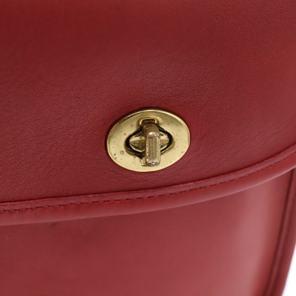 COACH(コーチ) レザー ショルダー バッグ 金具 レッド レディース