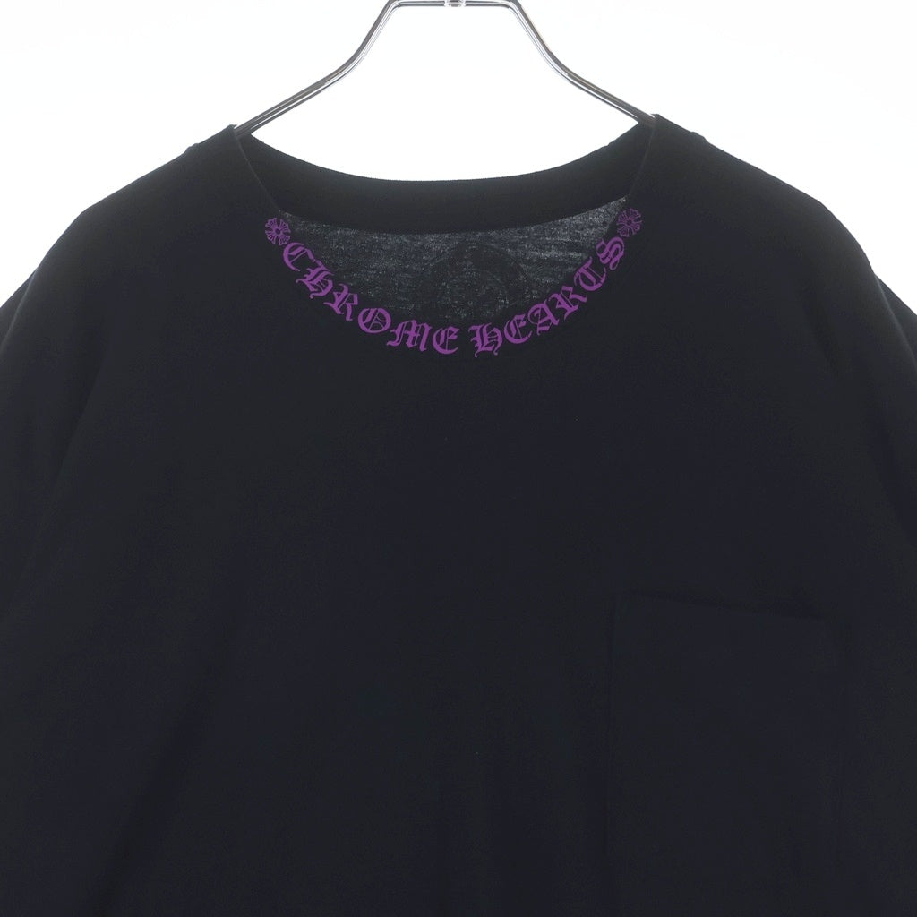 CHROME HEARTS(クロムハーツ) NECK LOGO SS ネックロゴ プリント 半袖Tシャツ カットソー ブラック/パープル