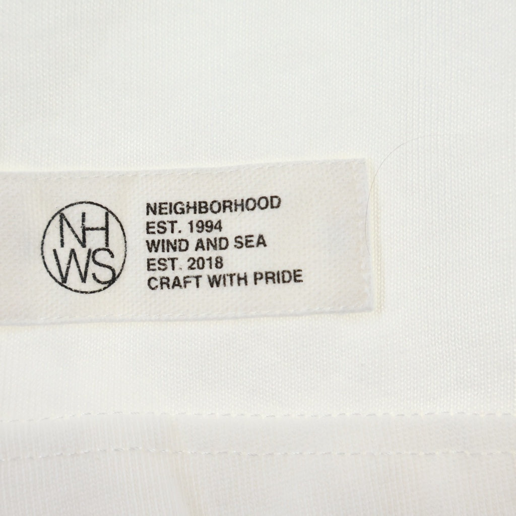 WIND AND SEA(ウィンダンシー) 22SS xNEIGHBORHOO ネイバーフッド プリントロゴ ポケット半袖Tシャツ カットソー ホワイト 221FRWSN-STMO04S