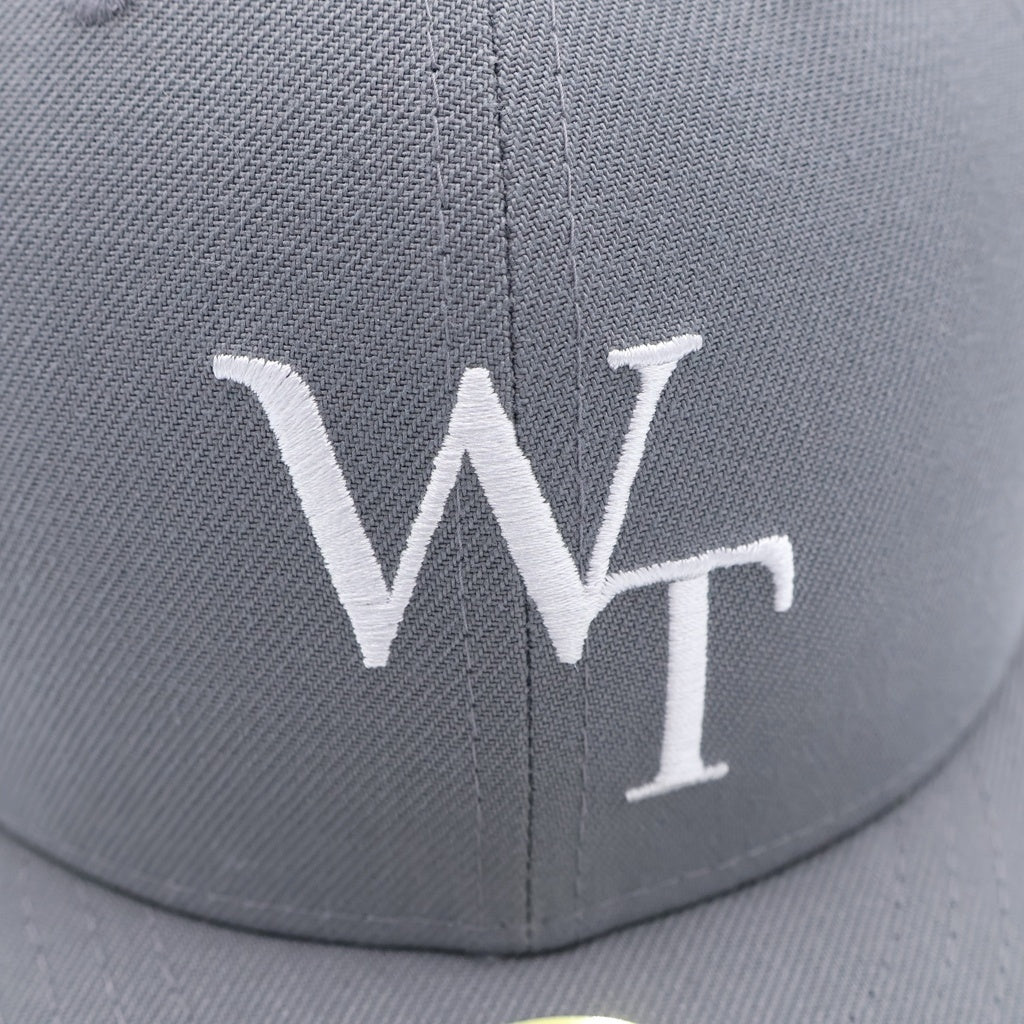 WTAPS(ダブルタップス) 25AW ×NEW ERA 59FIFTY LOW PROFILE CAP POLY TWILL ニューエラ ロープロファイル ベースボールキャップ 帽子 グレー 252NENED-HT01
