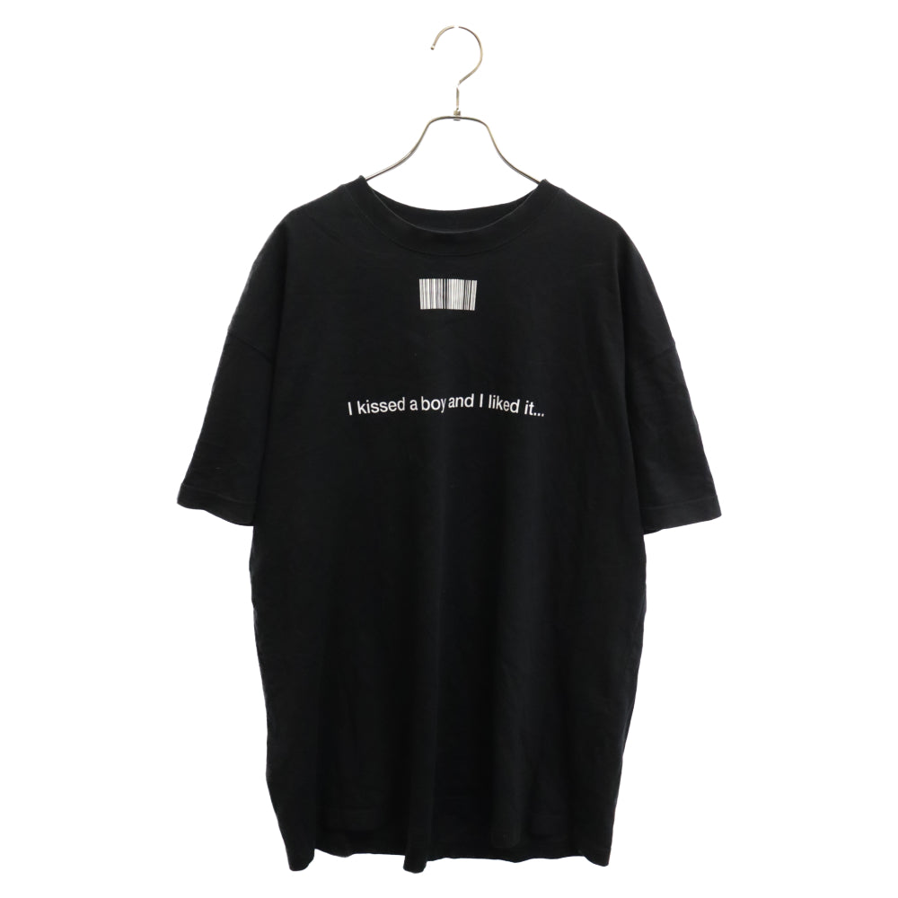VTMNTS(ブイティーエムエヌティーエス) I KISSED A BOY T-SHIRT クルーネック ショートスリーブ 半袖 メッセージプリント Tシャツ ブラック VL12TR480B