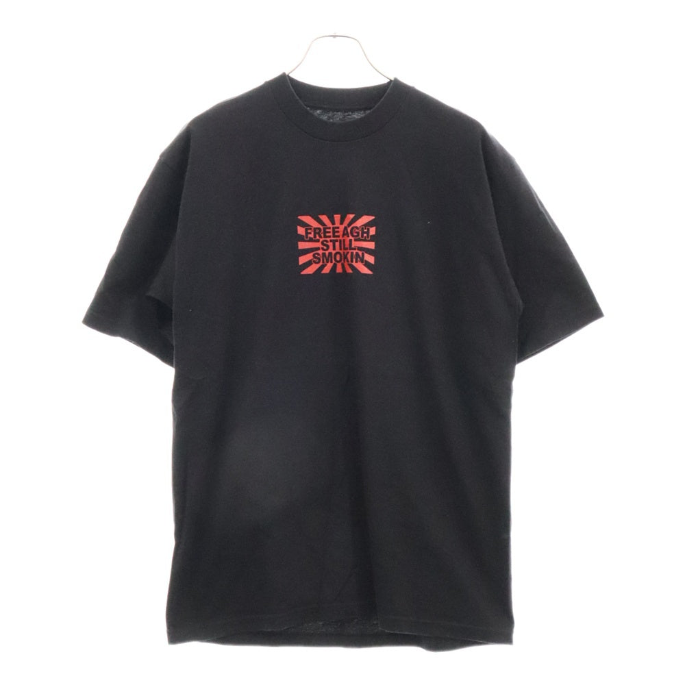 BUDSPOOL(バッズプール) FREEAGH STILL SMOKIN フロントプリント半袖Tシャツ ブラック