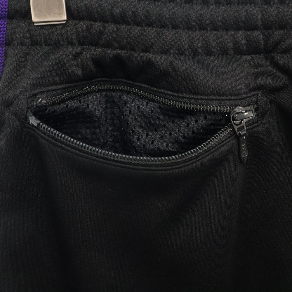 Needles(ニードルス) Track Pant Poly Smooth ポリスムース サイドライン ロゴエンブロイダリー トラックパンツ ブラック/パープル PU1594