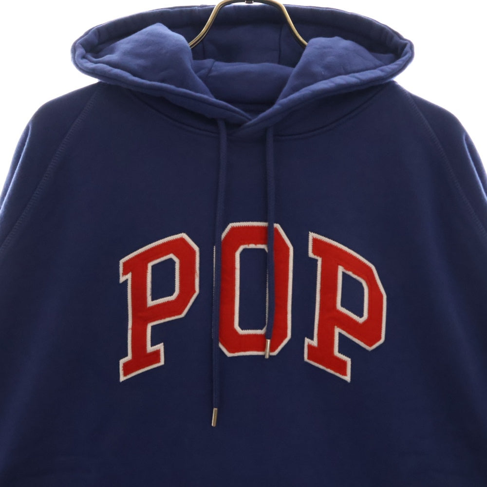 POP TRADING COMPANY(ポップトレーディングカンパニー) フロントロゴワッペンスウェットプルオーバーパーカー ネイビー レッド