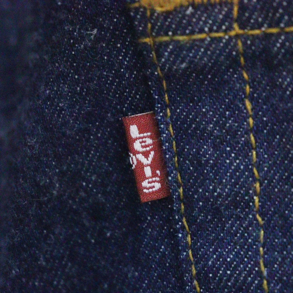 Levi's(リーバイス) 501 ボタンフライ ストレート デニムパンツ インディゴ 501-0000