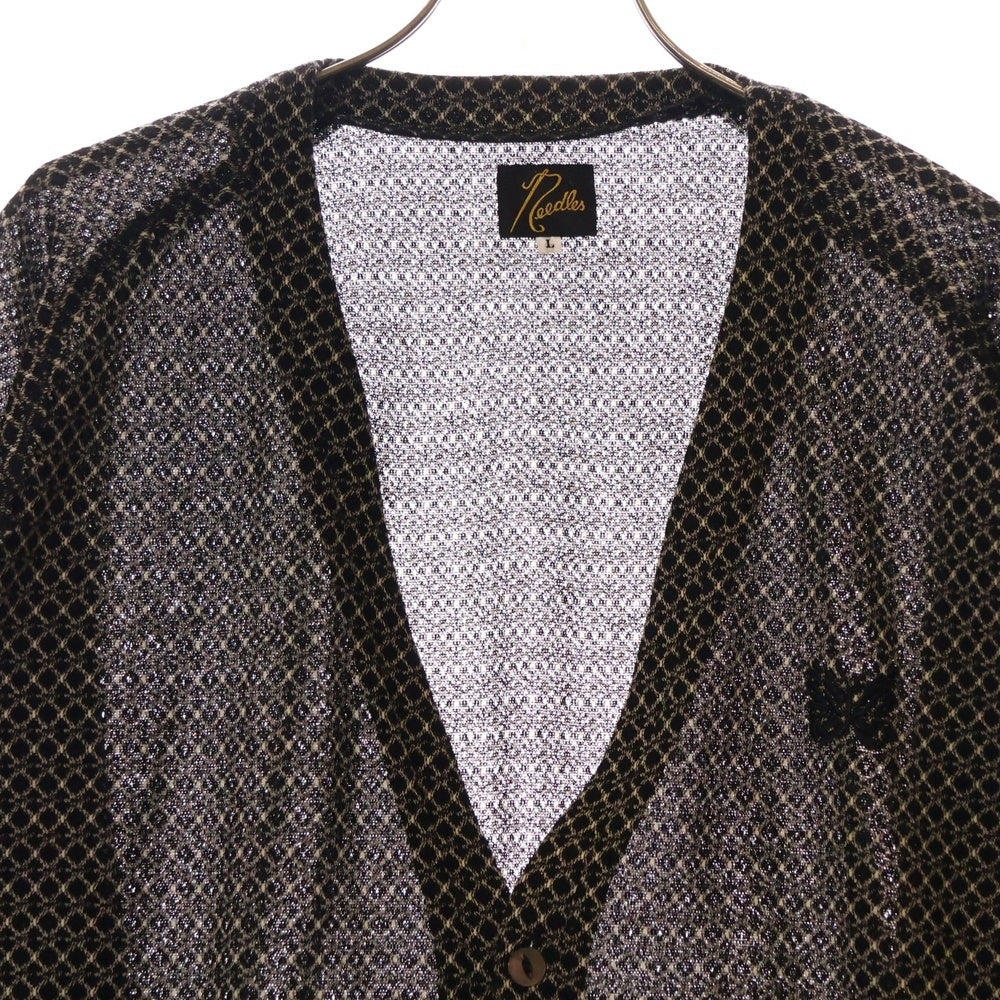 Needles(ニードルス) V-NECK CARDIGAN-R 胸ロゴ刺繍 レーヨン混 総柄Vネックカーディガン ブラック/ホワイト QV347