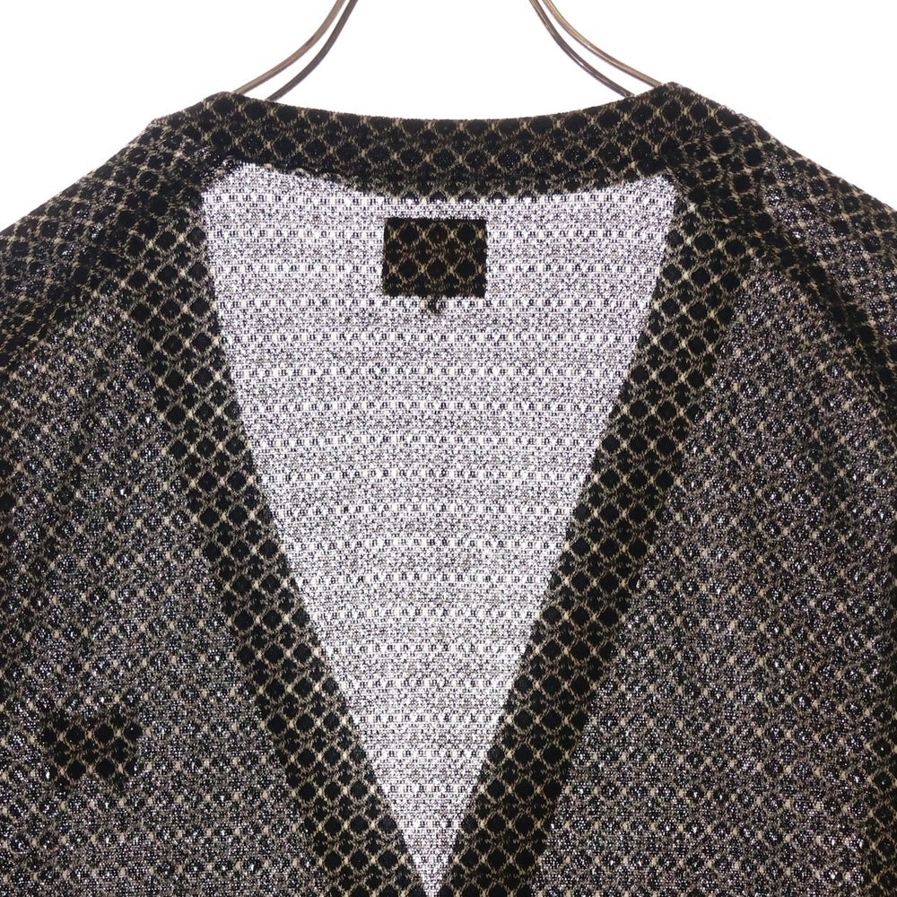 Needles(ニードルス) V-NECK CARDIGAN-R 胸ロゴ刺繍 レーヨン混 総柄Vネックカーディガン ブラック/ホワイト QV347
