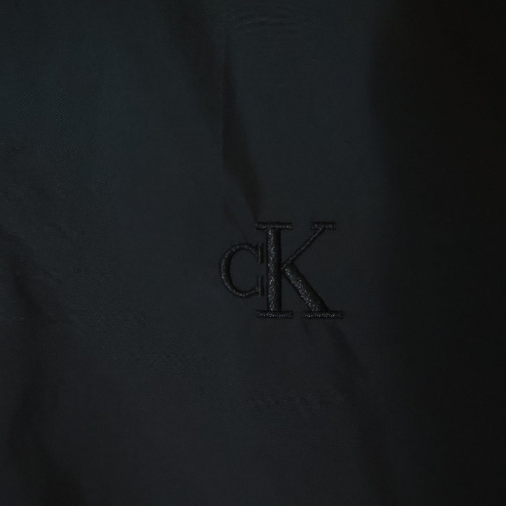 Calvin Klein Jeans(カルバンクラインジーンズ) デタッチャブルフーデッド ナイロン ジップアップダウンジャケット ブラック J326604
