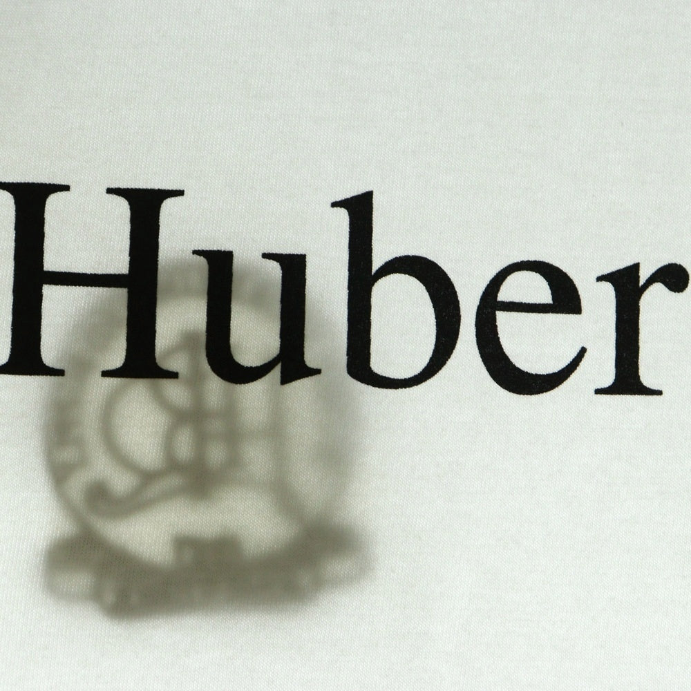 HUBER STORE(ヒューバーストア) 25SS ORIGINAL ENBLEM TEE オリジナルエンブレムTシャツ ホワイト