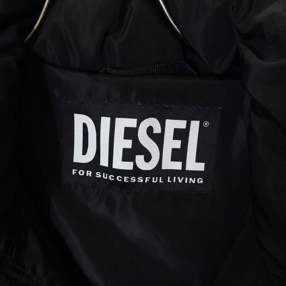 DIESEL(ディーゼル) W-RUSSELL-PAD JACKET ラッセル ロゴプリント フーデッド ダウンジャケット ブラック A00555