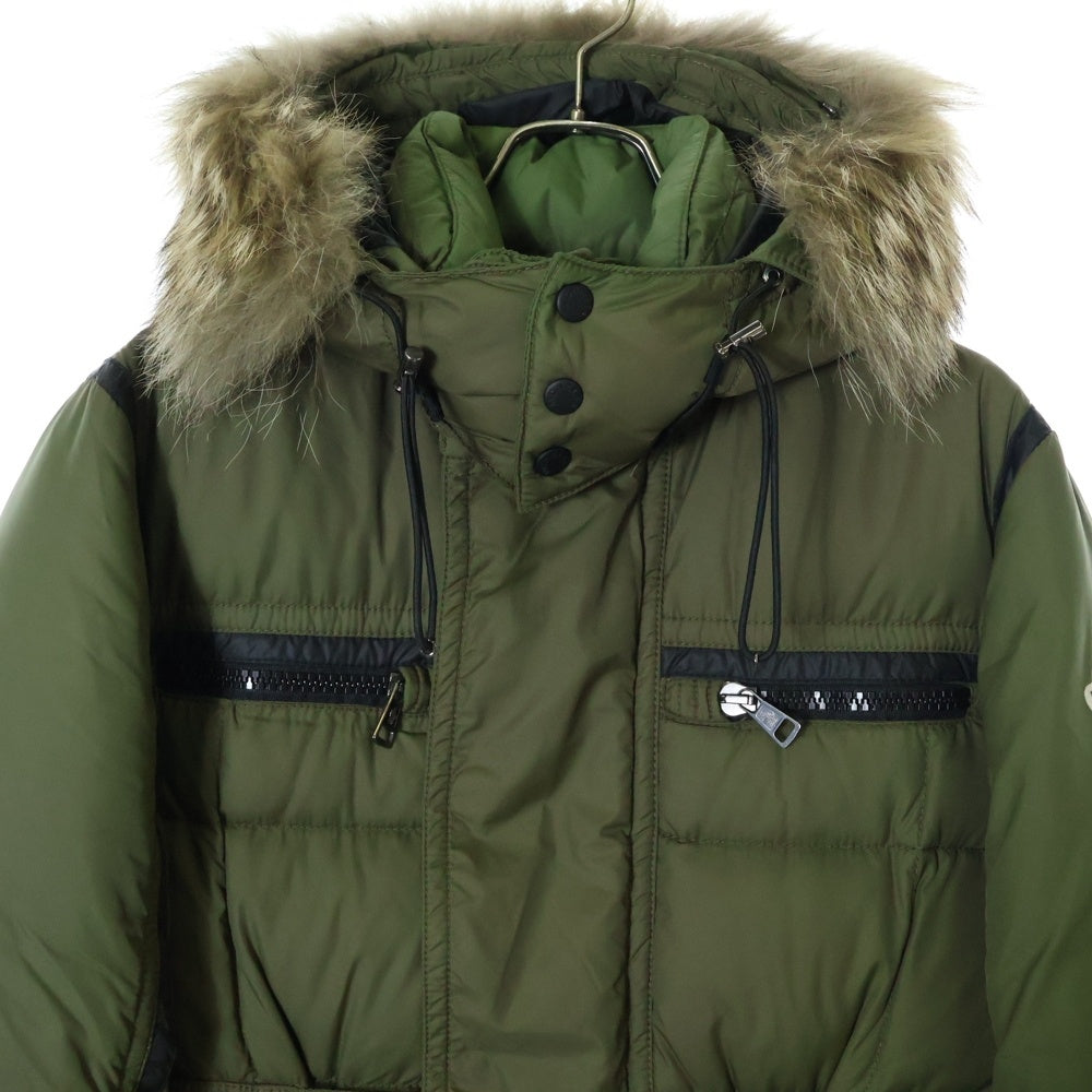 MONCLER(モンクレール) マルチジップポケットデザイン ロゴワッペン ファー着脱 フーデッドダウンジャケット カーキ