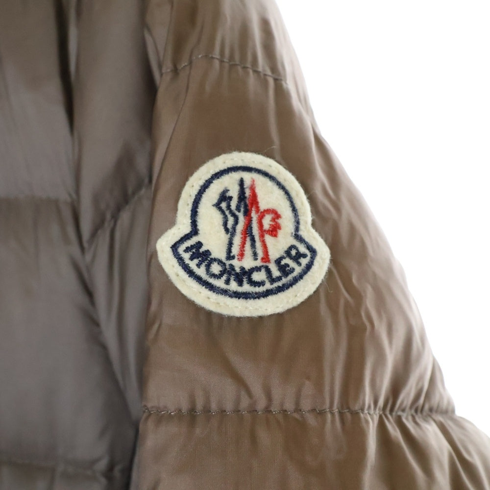 MONCLER(モンクレール) 15AW TALHOUET GIUBBOTTO タルウエ ロゴワッペン スタンドカラー ダウンコート ブラウン レディース A20934981305 53689
