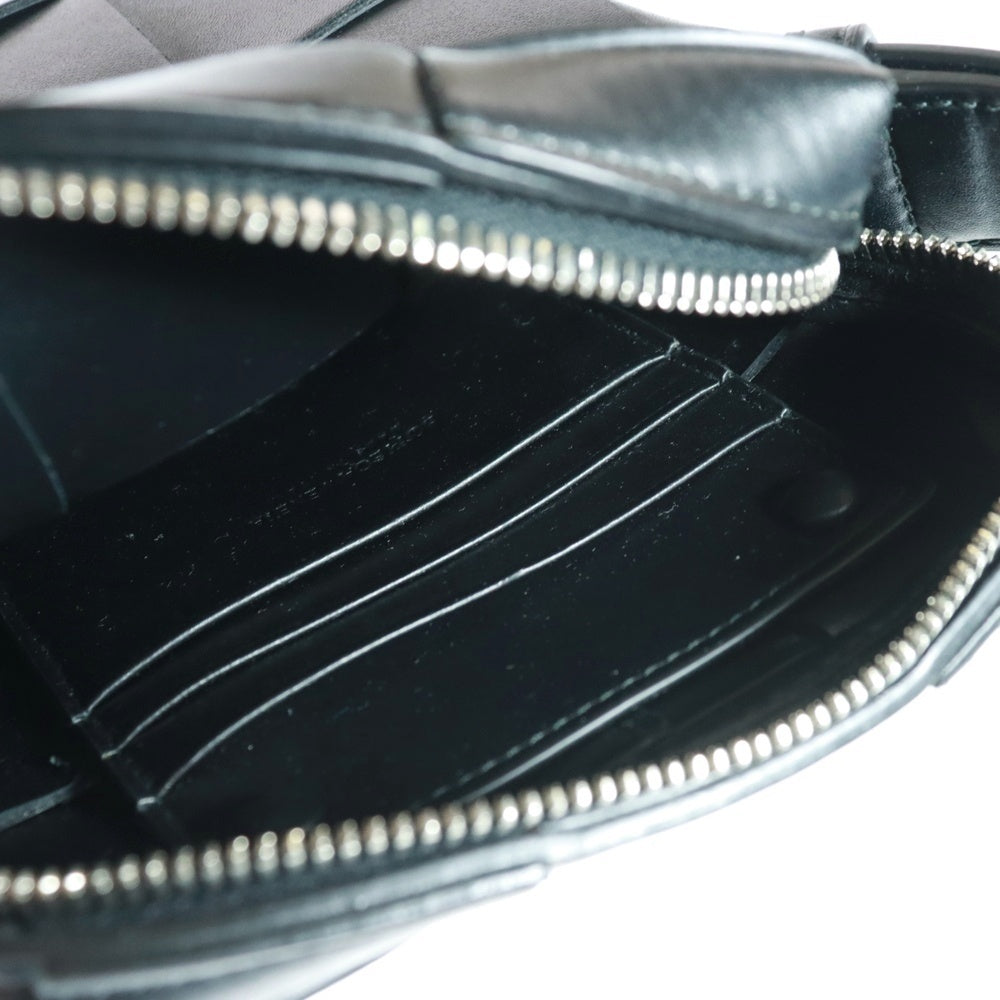 BOTTEGA VENETA(ボッテガヴェネタ) CASSETTE カセット イントレチャート レザー ショルダーバッグ ブラック 765937