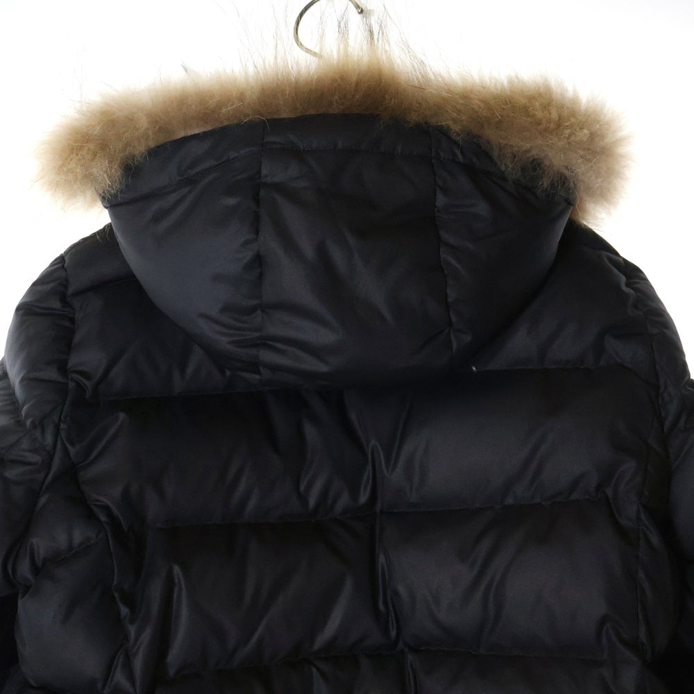 BURBERRY BLUE LABEL(バーバリーブルーレーベル) 裏地ノバチェック ラクーンファー ボタンダウン フーデット ダウンジャケット ブラック FCF25-528-09