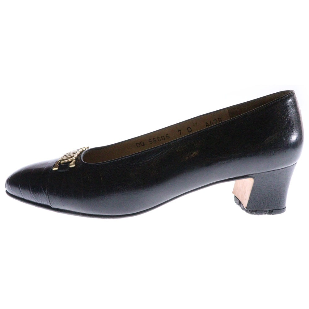 Salvatore Ferragamo(サルヴァトーレ フェラガモ) ゴールド金具付き レザーパンプス レディース ブラック DQ 58606