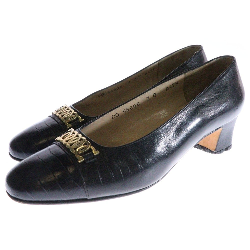 Salvatore Ferragamo(サルヴァトーレ フェラガモ) ゴールド金具付き レザーパンプス レディース ブラック DQ 58606