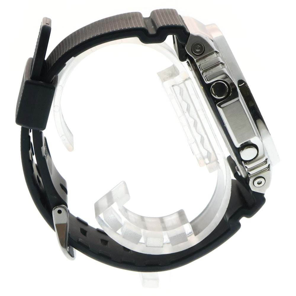CASIO G-SHOCK(カシオ ジーショック) METAL COVERED メタルカバー クォーツ アナデジ 腕時計 シルバー/ブラック GM-2100