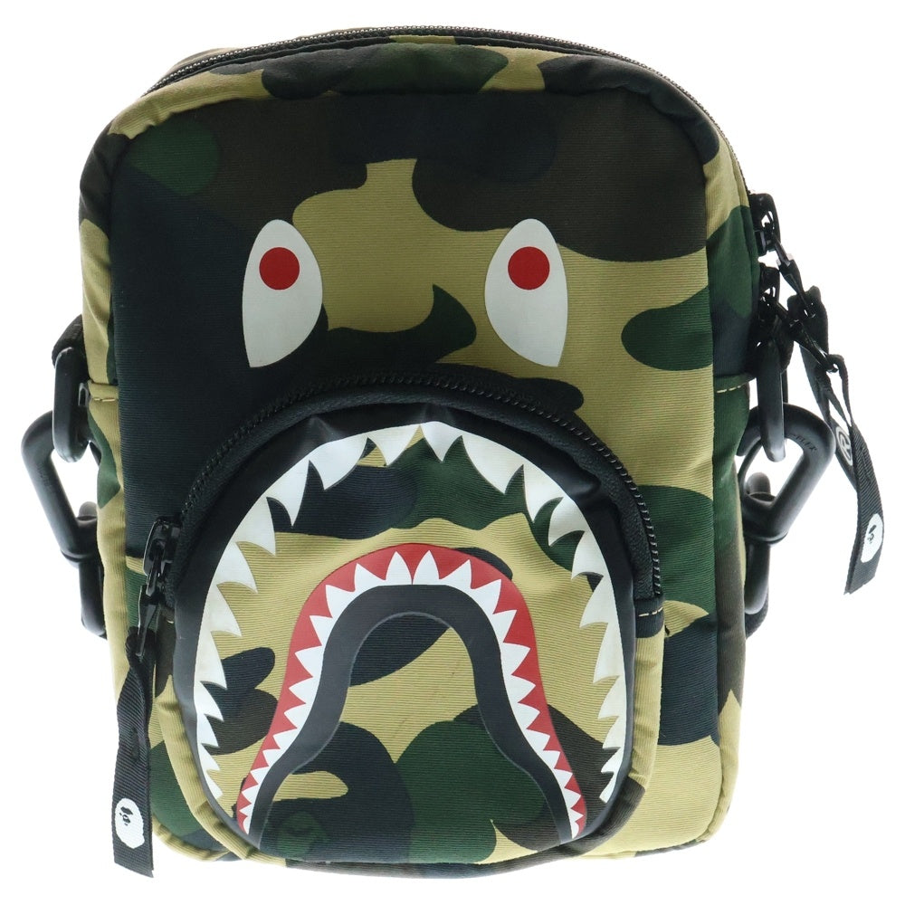 A BATHING APE(アベイシングエイプ) 1ST CAMO SHARK MINI BAG ファーストカモ シャーク ミニ ショルダーバッグ カーキ 001SGL301021M
