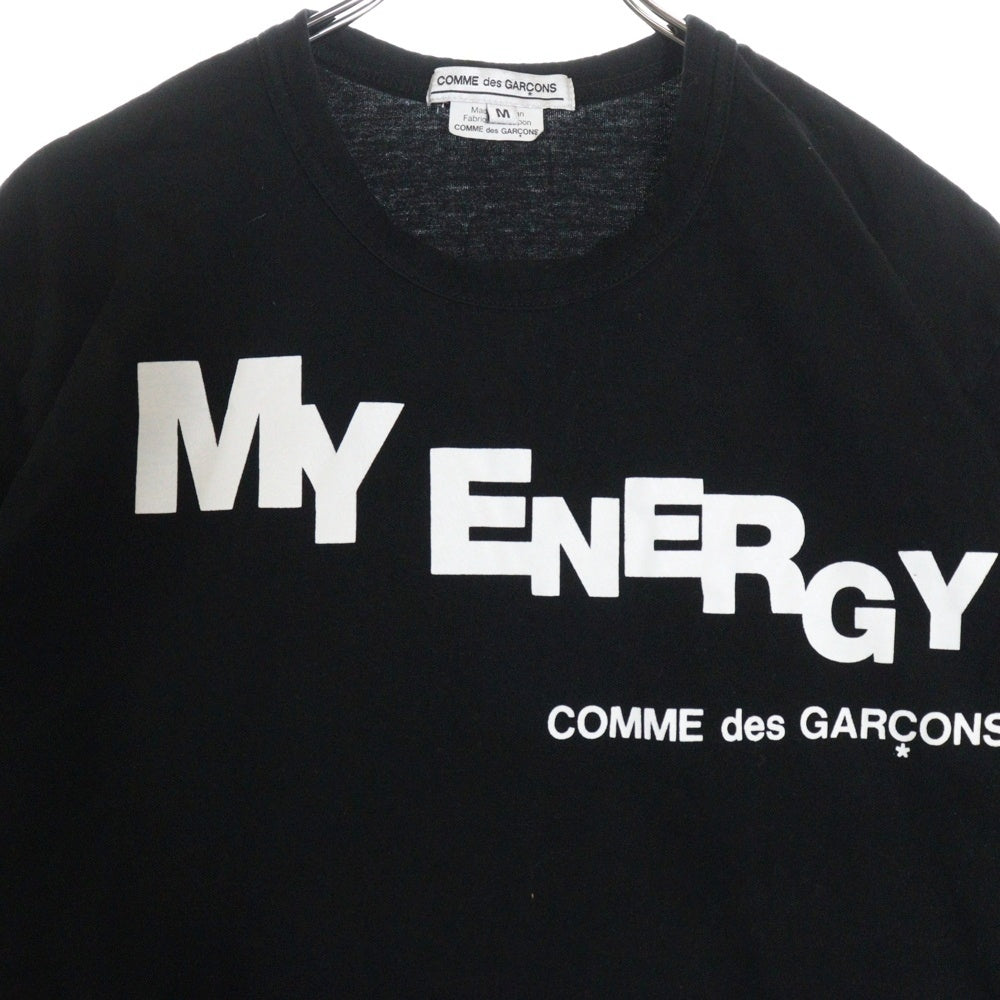 COMME des GARCONS(コムデギャルソン) 25SS AD2024 MY ENERGY COMES FROM FREEDOM フロントロゴプリント 半袖Tシャツ カットソー ブラック OZT314
