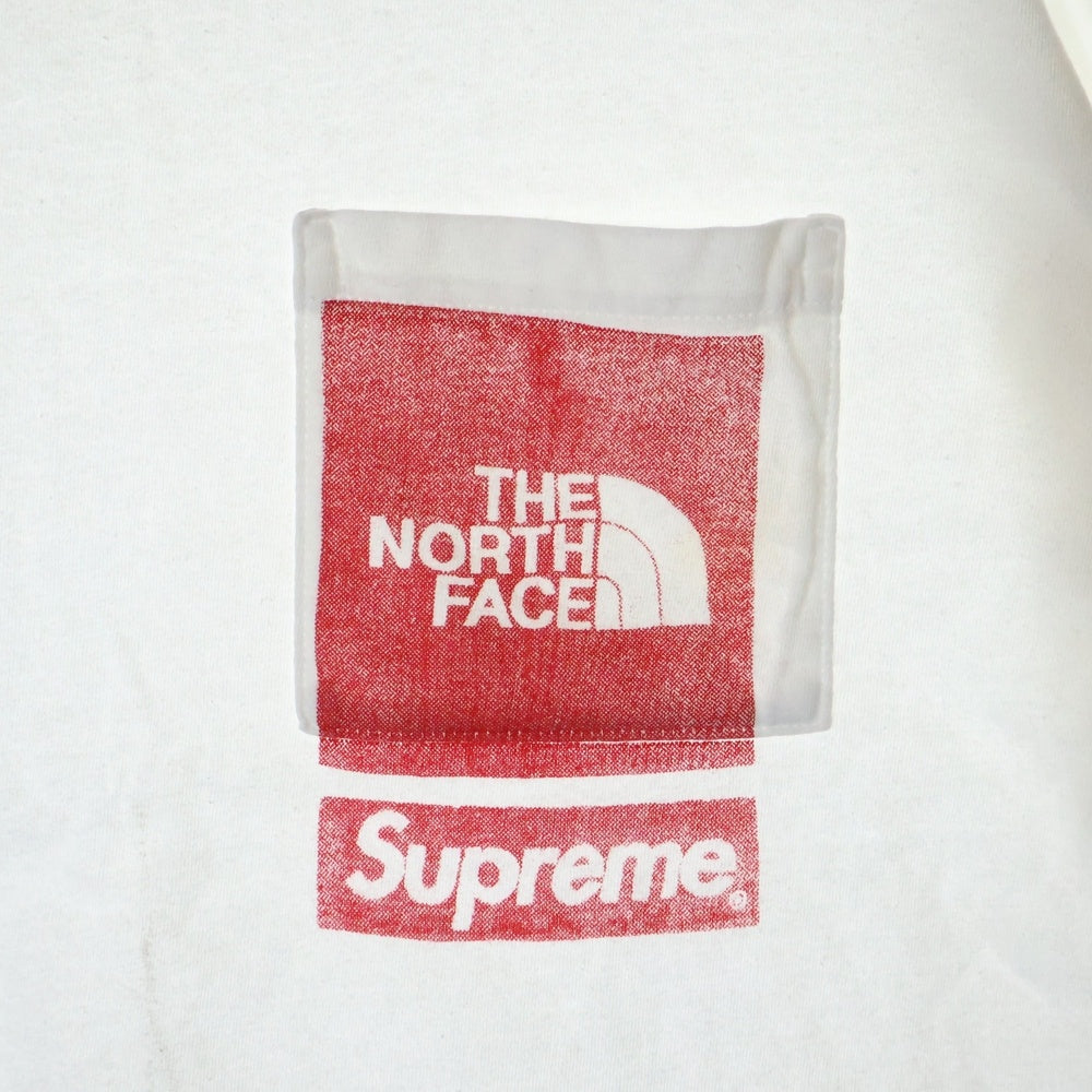SUPREME(シュプリーム) 23SS × THE NORTH FACE Printed Pocket Tee ロゴプリント ポケット クルーネック半袖Tシャツ カットソー ホワイト/レッド NT02309I