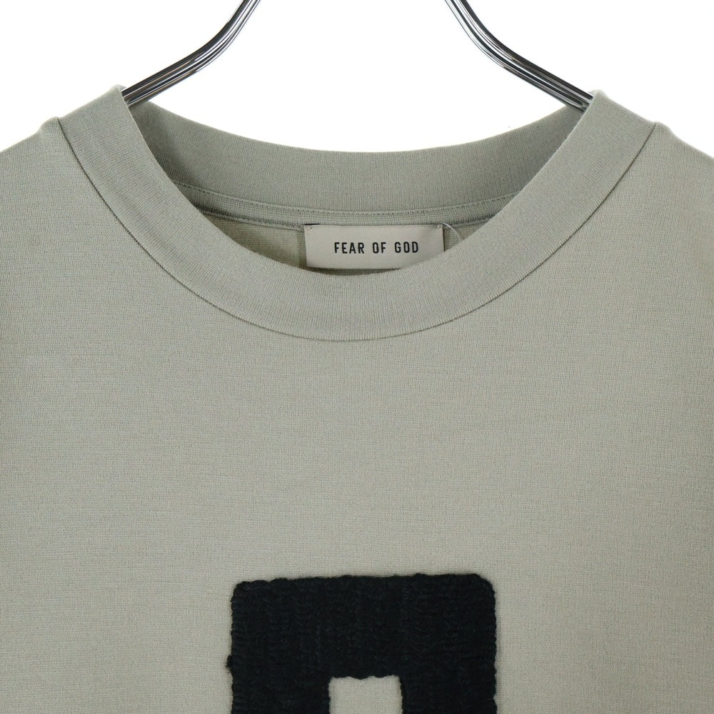 FEAR OF GOD(フィアオブゴッド) EMBROIDERED 8 MILANO NUNBERING DEAING TEE エンブロイダリー エイト ミラノ ナンバリング 刺繍デザイン クルーネック 半袖Tシャツ カットソー グレー