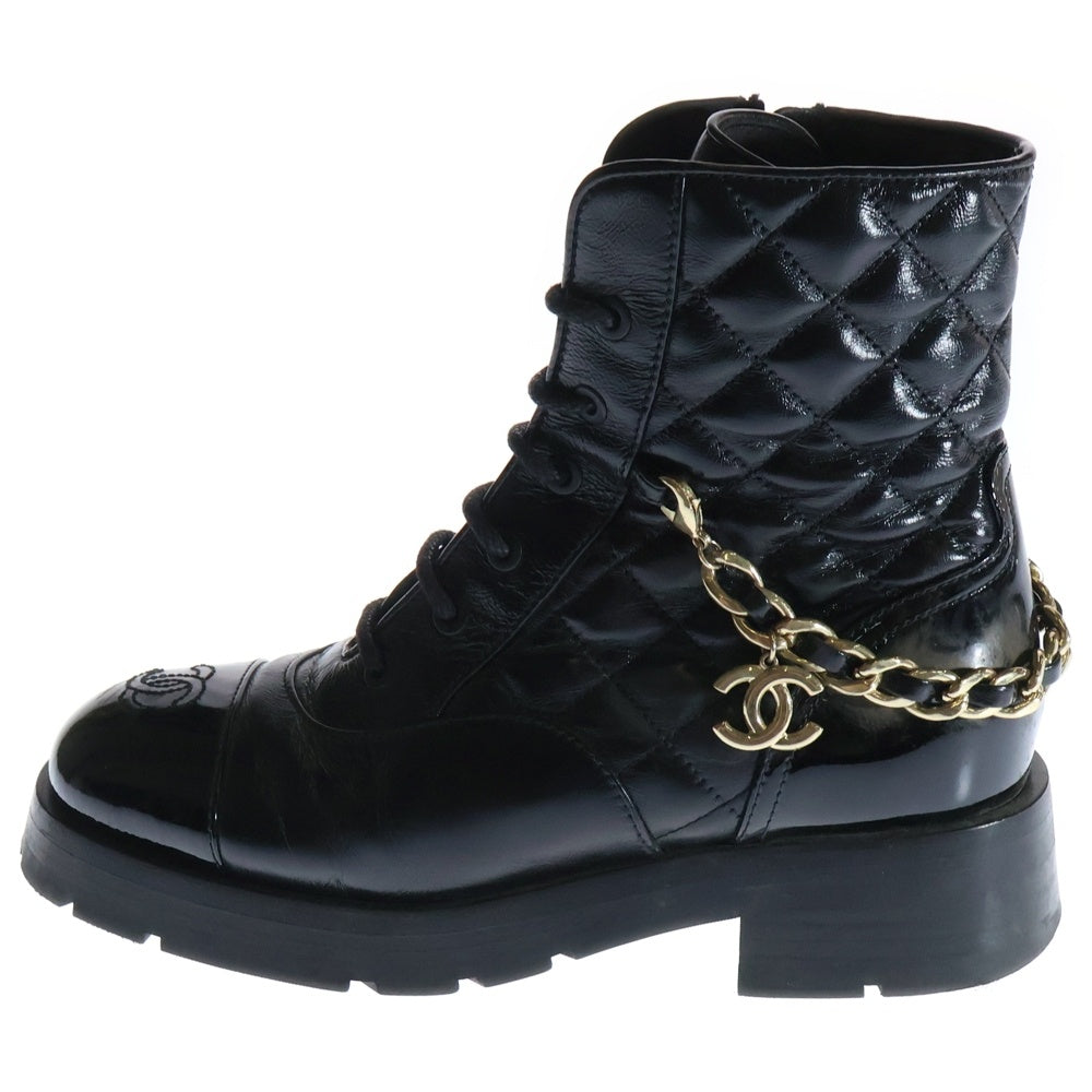 CHANEL(シャネル) マトラッセ レースアップ ゴールド チェーン パテント トゥ ブーツ レディース ブラック G39393
