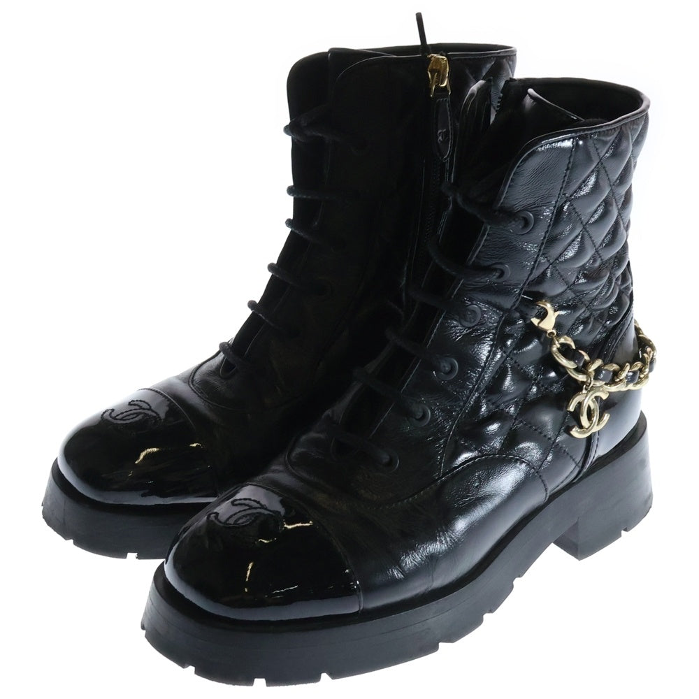 CHANEL(シャネル) マトラッセ レースアップ ゴールド チェーン パテント トゥ ブーツ レディース ブラック G39393