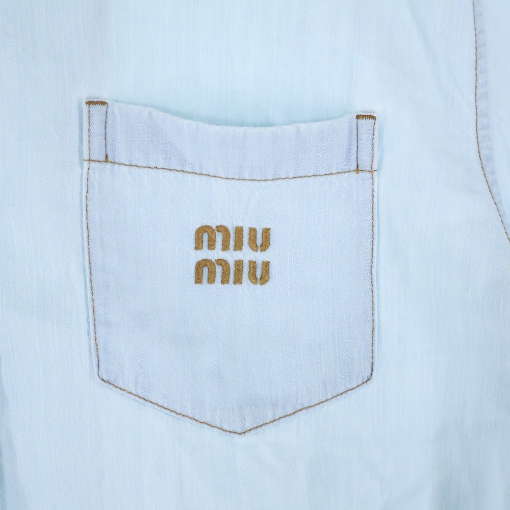 miumiu(ミュウミュウ) 1ポケット ロゴエンブロイダリー 半袖シャンブレーデニムシャツ レディース インディゴ GWC107