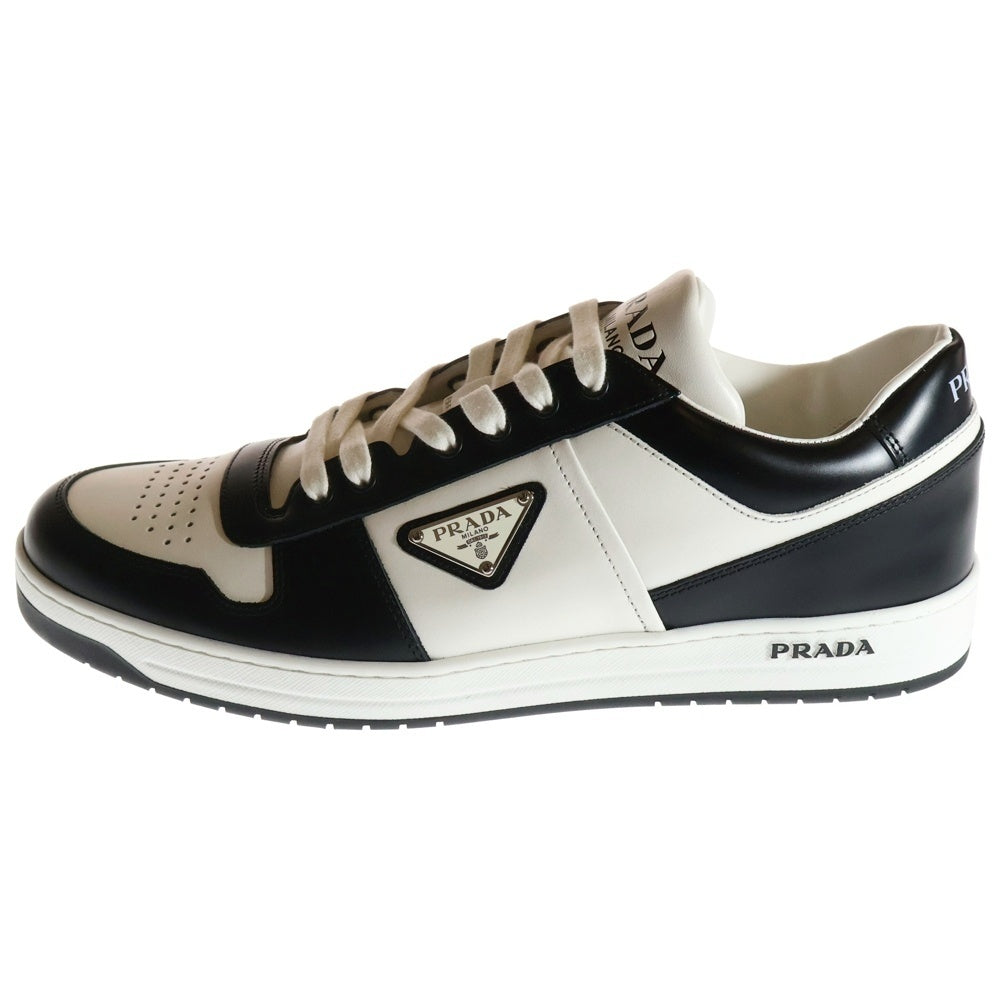 PRADA(プラダ) Downtown Low Top Sneakers ダウンタウン トライアングルロゴプレート レザー ローカットスニーカー ブラック/ホワイト 2EE364