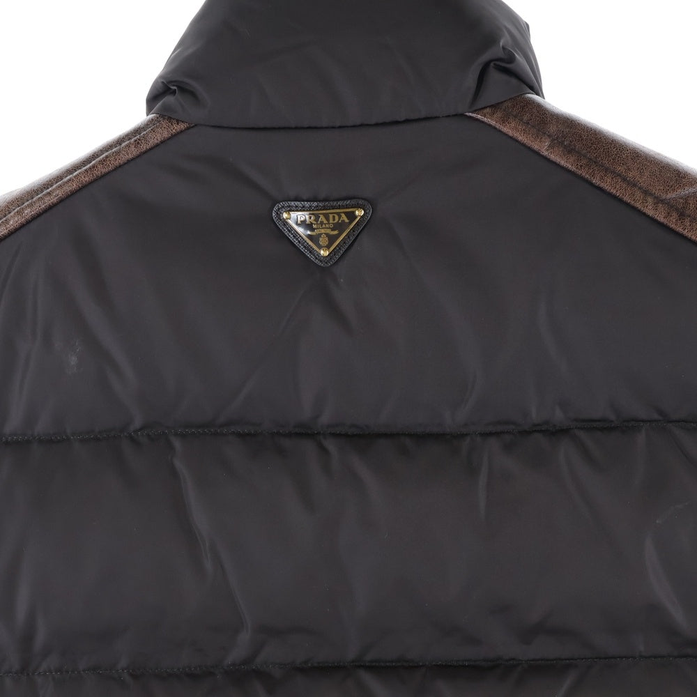 PRADA(プラダ) トライアングルロゴプレート レザースイッチング ダウンベスト ブラウン 29X536 S132 Q04