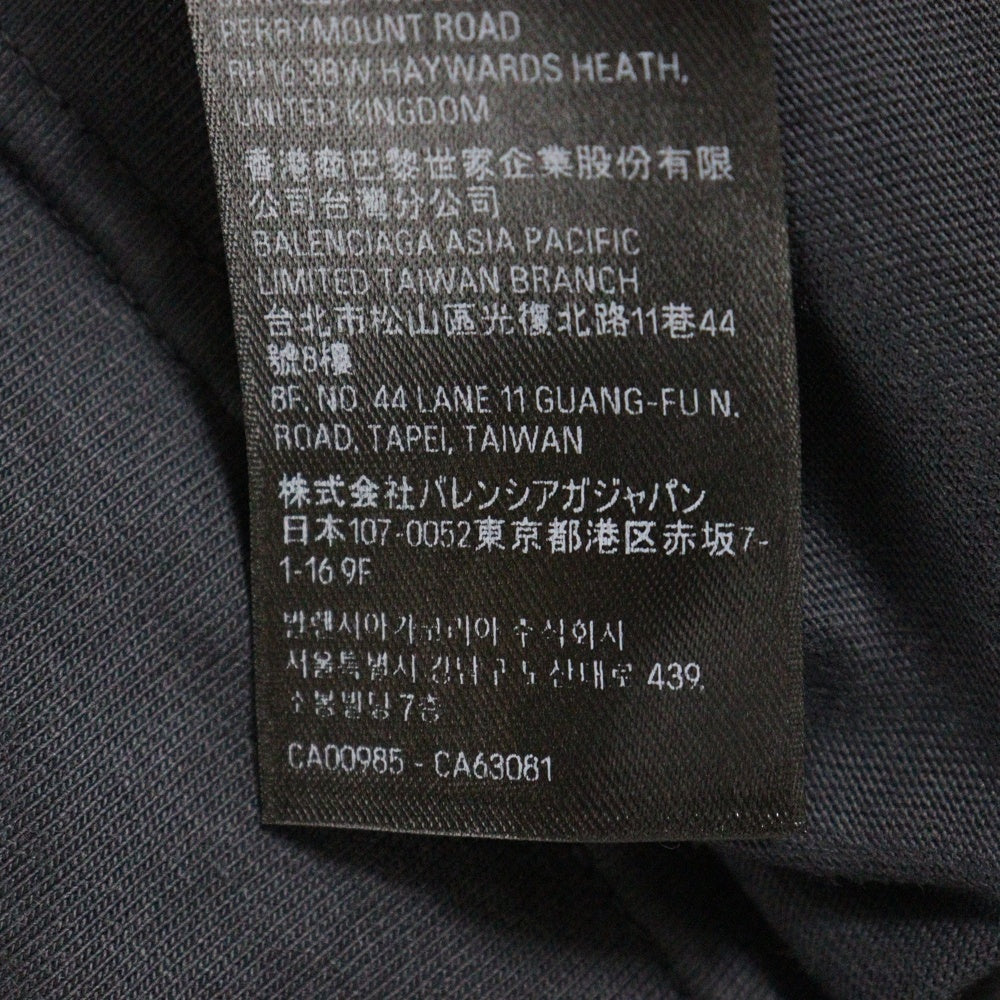 BALENCIAGA(バレンシアガ) 23SS TAPE TYPE MEDIUM FIT TEE デストロイ加工 テープロゴ ミディアムフィットTシャツ 半袖クルーネックカットソー ブラック 739784 TOVA9