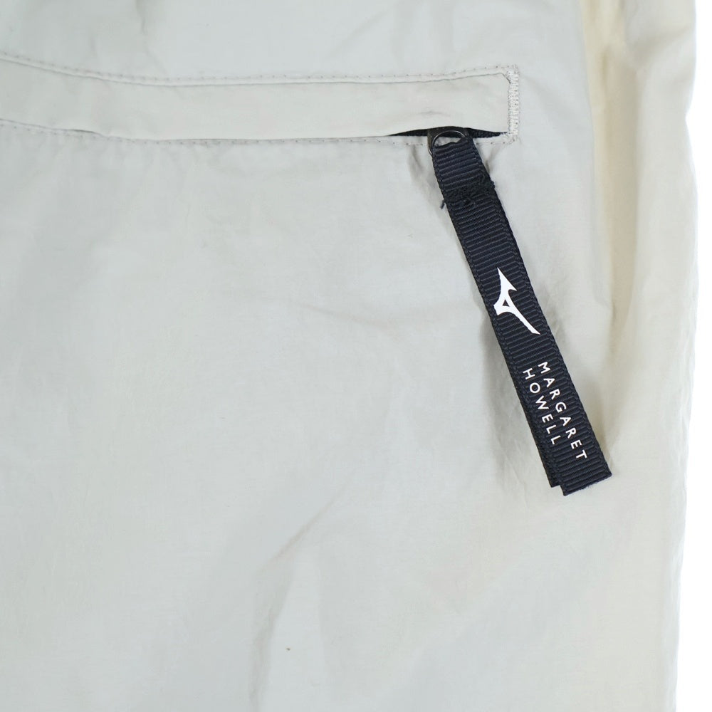MARGARET HOWELL(マーガレットハウエル) ×MIZUNO LIGHTWEIGHT NYLON POPLIN TROUSERS ミズノ ライトウェイト ナイロンポプリン トラウザーパンツ グレー 579-5145002